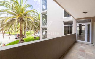 3 Bedroom Apartment/Penthouse For Sale in Long Beach