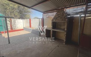 5 Bedroom House To Rent in Rehoboth