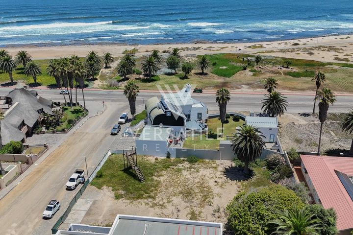 House For Sale in Swakopmund Ext 3, Swakopmund