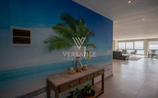 3 Bedroom Apartment/Penthouse For Sale in Waterfront