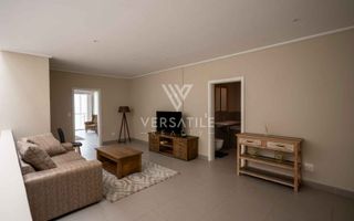 3 Bedroom Apartment/Penthouse For Sale in Waterfront