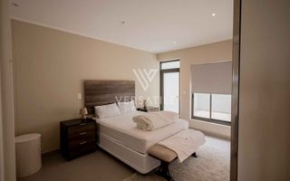 3 Bedroom Apartment/Penthouse For Sale in Waterfront