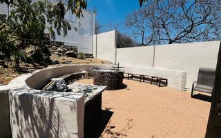 4 Bedroom House For Sale in Eros