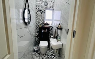 4 Bedroom House For Sale in Eros