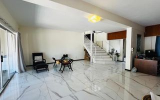 4 Bedroom House For Sale in Eros