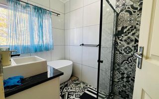 4 Bedroom House For Sale in Eros