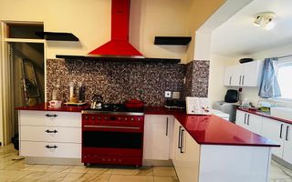 4 Bedroom House For Sale in Eros