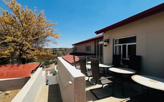 4 Bedroom House For Sale in Eros