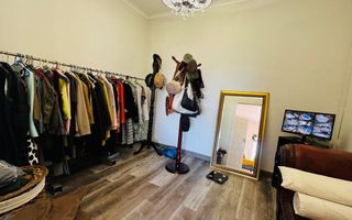 4 Bedroom House For Sale in Eros