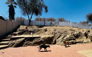 4 Bedroom House For Sale in Eros