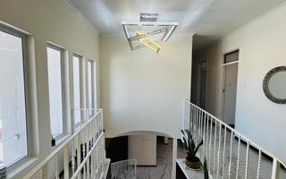4 Bedroom House For Sale in Eros