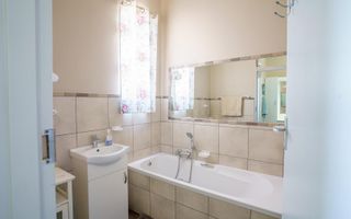 4 Bedroom House For Sale in Ludwigsdorf