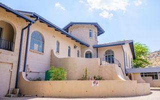 4 Bedroom House For Sale in Ludwigsdorf