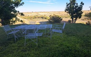 6 Bedroom House For Sale in Gochas