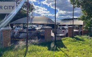 Office / Retail / Mixed Use For Sale in Southern Industrial...