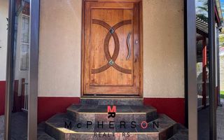 7 Bedroom House For Sale in Hochlandpark, Windhoek