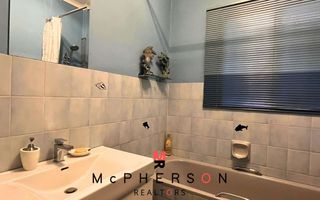 7 Bedroom House For Sale in Hochlandpark, Windhoek