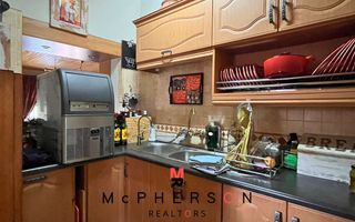 7 Bedroom House For Sale in Hochlandpark, Windhoek