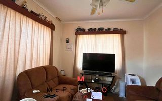 7 Bedroom House For Sale in Hochlandpark, Windhoek