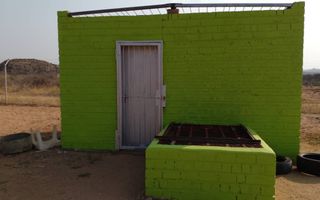 2 Bedroom House For Sale in Windhoek South, Windhoek