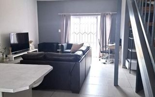 3 Bedroom House For Sale in Rocky Crest