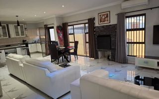 4 Bedroom House To Rent in Academia