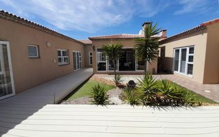 2 Bedroom House For Sale in ROSSMUND GOLF RESORT