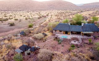 Farm For Sale in Dordabis