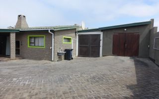 3 Bedroom House For Sale in Vineta