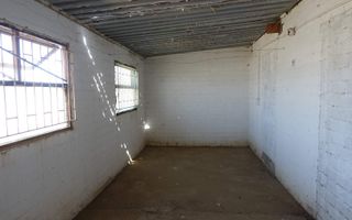 4 Bedroom Small Holding / Plot For Sale in Swakopmund River...