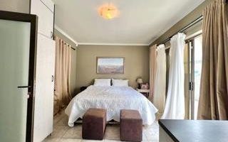 4 Bedroom House For Sale in Mile 4