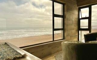 4 Bedroom House For Sale in Mile 4