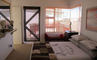 4 Bedroom House For Sale in Vogelstrand