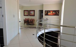 4 Bedroom House For Sale in Vogelstrand