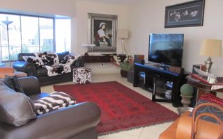 4 Bedroom House For Sale in Vogelstrand