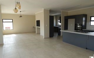 3 Bedroom House For Sale in Mile 4 Ext 1