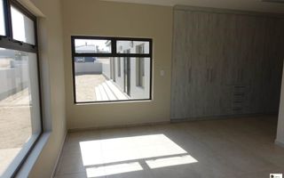 3 Bedroom House For Sale in Mile 4 Ext 1
