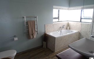 5 Bedroom House For Sale in Ocean View