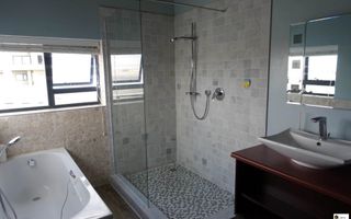 5 Bedroom House For Sale in Ocean View