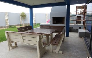 5 Bedroom House For Sale in Ocean View