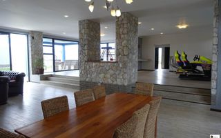 5 Bedroom House For Sale in Ocean View