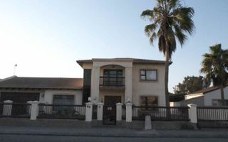 5 Bedroom House For Sale in Kramersdorf