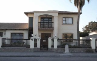 5 Bedroom House For Sale in Kramersdorf