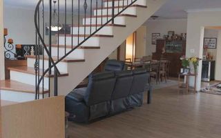 5 Bedroom House For Sale in Kramersdorf