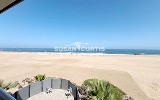 3 Bedroom House For Sale in Long Beach