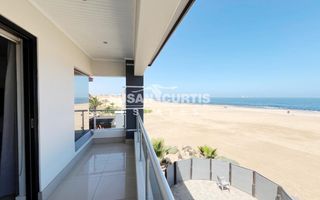 3 Bedroom House For Sale in Long Beach
