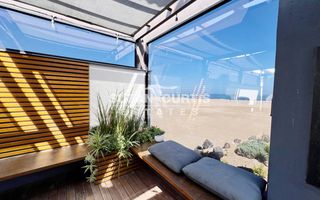 3 Bedroom House For Sale in Long Beach
