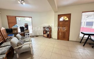 3 Bedroom Townhouse For Sale in Long Beach