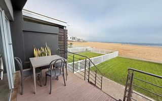 4 Bedroom Townhouse For Sale in Long Beach