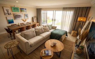 4 Bedroom Townhouse For Sale in Long Beach